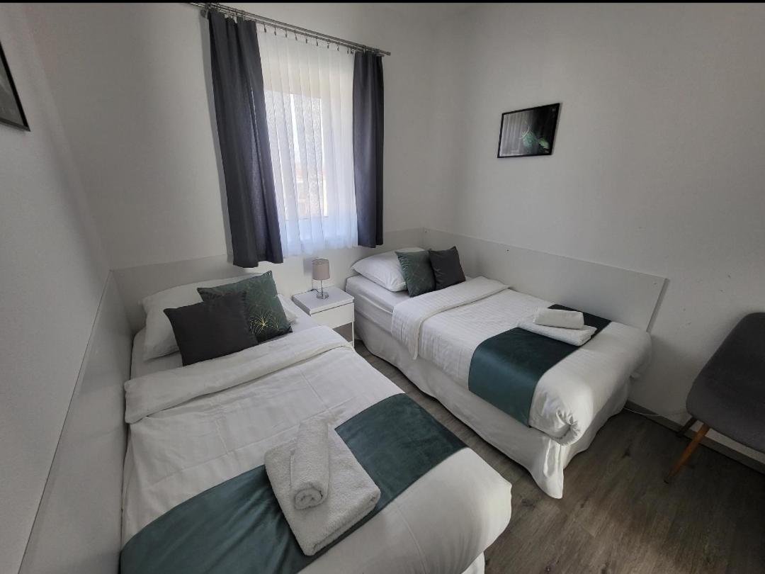 Apartman Gabriela Roudne Exterior photo